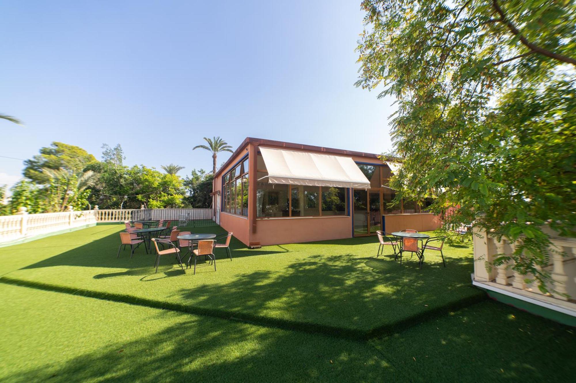 Las Palmeras Crevillente Exterior photo